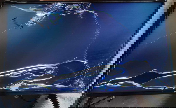 JVC  43’’