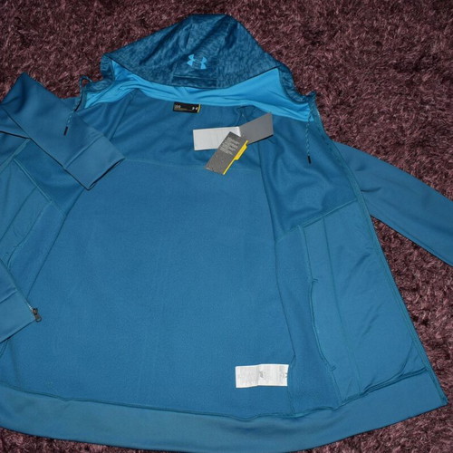 Under Armour XStorm sports top new, size L, blue