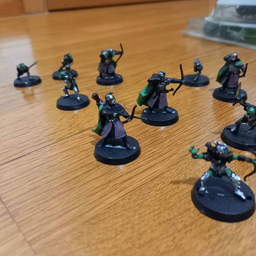 Lord of the Rings 12 magazines and 65 figures like new