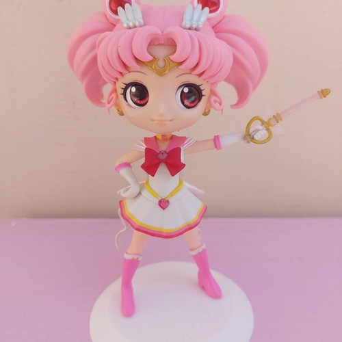 Q Posket Sailor Chibi Moon figure like new