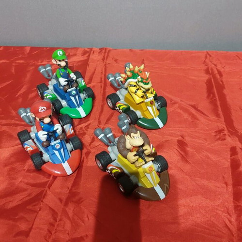 Super Mario Go-Karts pack of 4 figures like new