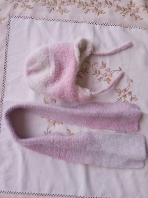Baby scarf and hat set used, pink and white