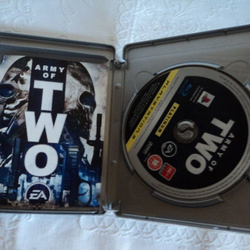 Two παιχνίδι PS3 με φυλλάδιο