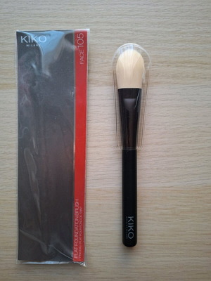 KIKO Milano Face 105 Foundation Brush new