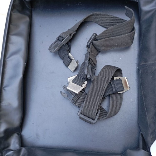 Famsa hard carrying case used, durable protective bag