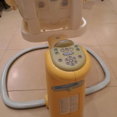 Graco Relax Swing with motion, vibration, sounds and music