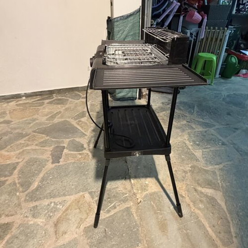 Bruno BRN-0190 Electric BBQ Grill 2400W like new with protective cover