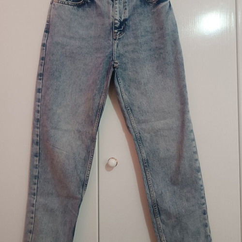Mango Mom Fit Jeans used, size 34, light blue stone wash