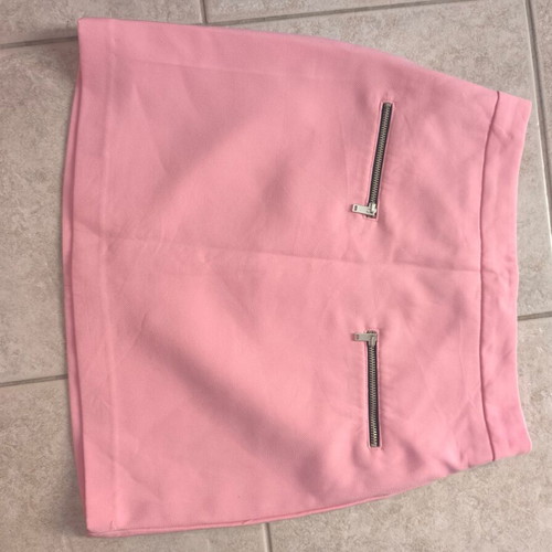 Zara pink skirt new, size XS