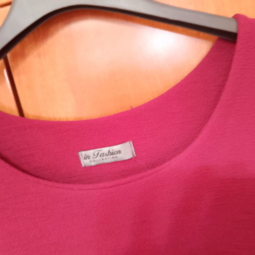 Dress with cold shoulders, burgundy, like new, winter mini