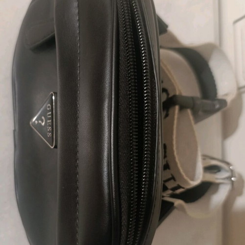 Guess waist bag like new, black