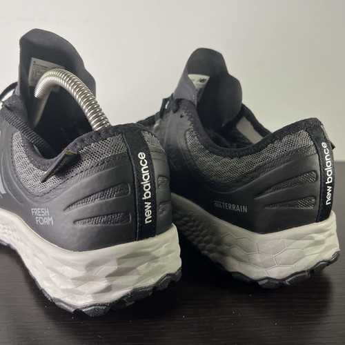 New Balance Fresh Foam GORE-TEX Trail Running Shoes US 8.5 EU 40