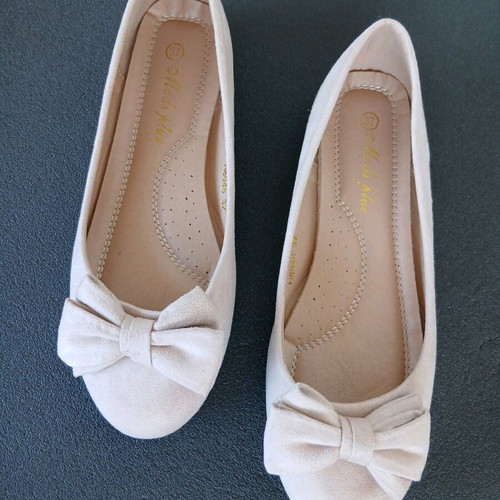 Moda plus women's pumps size 37 like new, beige