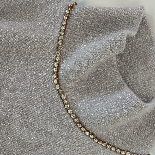 R and Co sleeveless turtleneck used, silver, size L