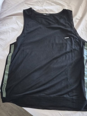 Med Xclusive Black Tank Top size L new without tags