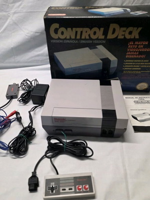 Nintendo Entertainment System (NES) конзола NESE-001 като нова