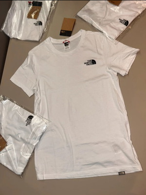 The North Face T-shirt new, white, size S, 100% cotton