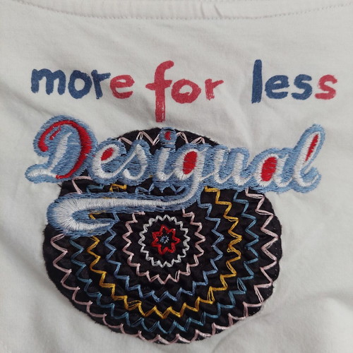 Desigual short-sleeve top small white embroidered design like new