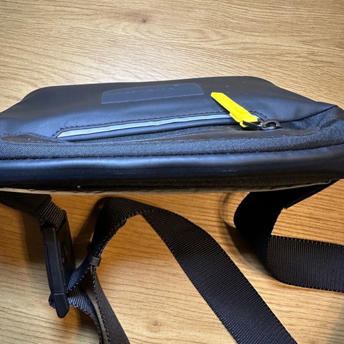 Porsche Design Travel Toiletry Bag medium like new black