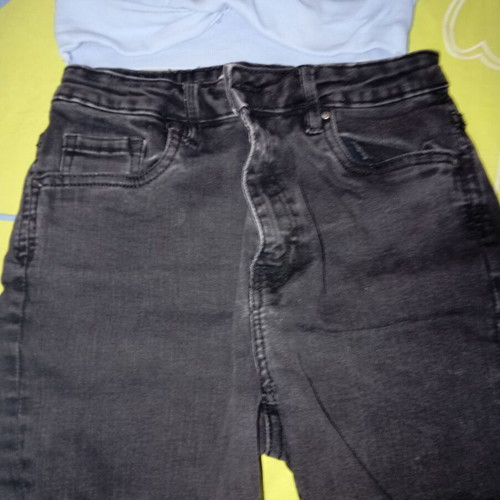 Pink Woman top and denim shorts set like new