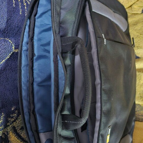 Case Logic Laptop Bag like new, black and gray, fits up to 15.6 inches
