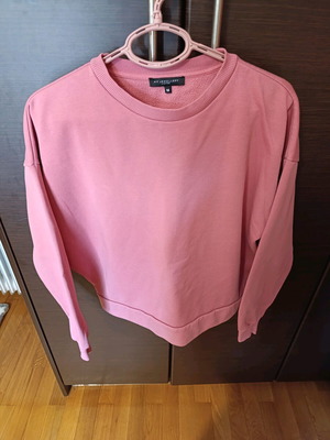 My jewellery pink sweatshirt like new, size M