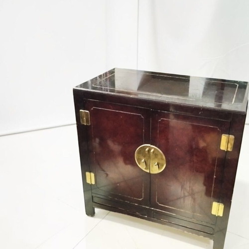Chinoiserie cabinet used, mahogany and burl, 1980s vintage