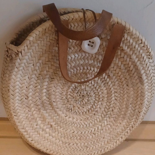 Rafia bag handmade with leather handles like new, beige