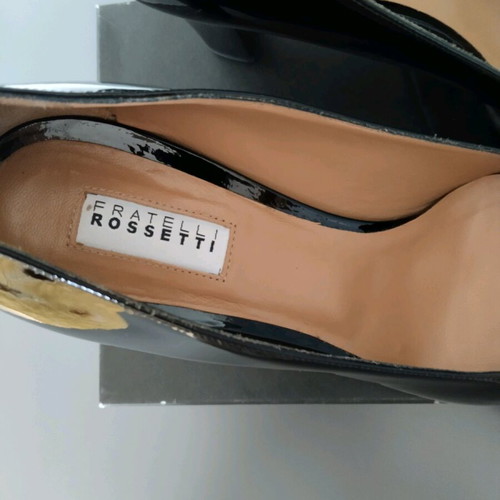 Fratelli Rossetti patent leather pumps new, size 39, black