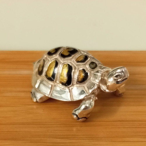 Silver turtle 925 with enamel 3cm - 2cm, 11.7gr