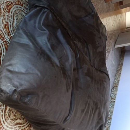 Pouf sofa like new, leather with zipper filling