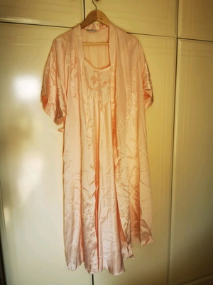 Pink nightdress and robe set used, size M / 38 / 10