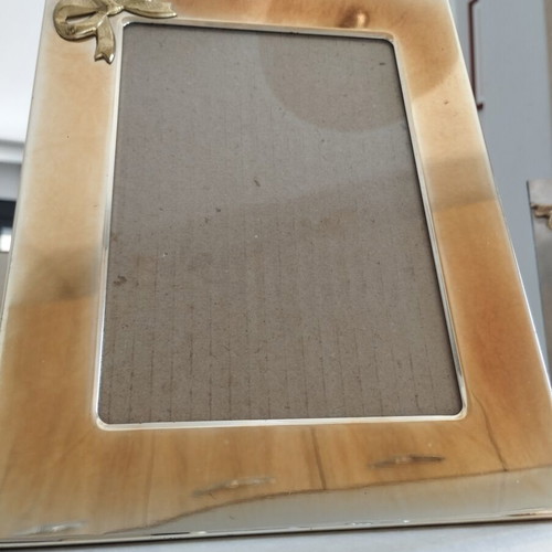 Set of 2 Premium Metal Photo Frames with Gold Bows like new