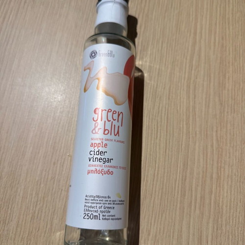 Vinegar bottle used for travel with top opening