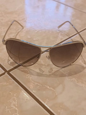Sunglasses like new, good condition