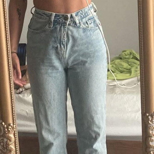 Mom cropped blue light denim jeans like new with cross waist