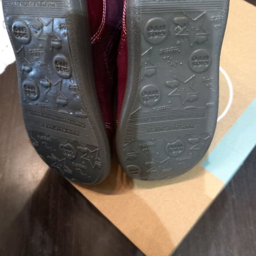 Gioseppo Boots No 24 like new, burgundy with zipper