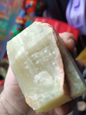 Libyan Desert Glass mineral new, massive piece