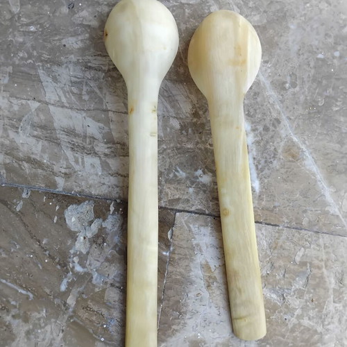Handmade horn spoons like new, vintage, set of 2