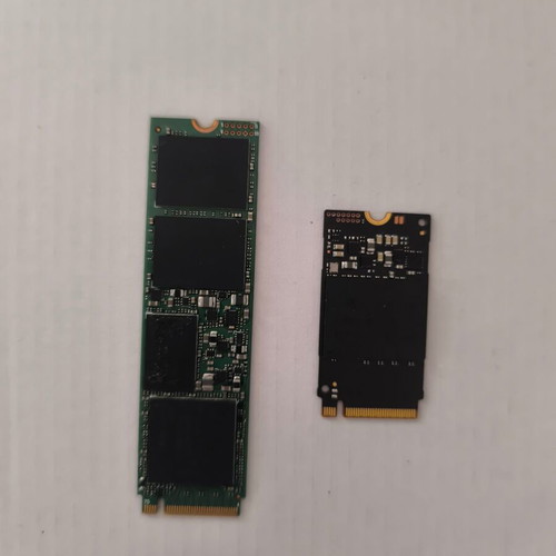 2× NVMe SSD 256GB for repair or spare parts