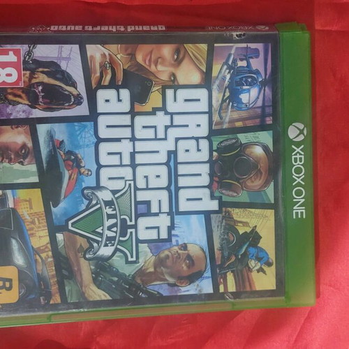 Grand Theft Auto Xbox One game like new