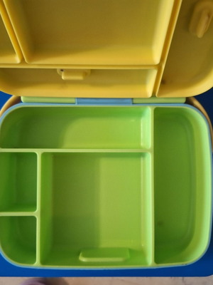 Munchkin kids lunch box used with compartments