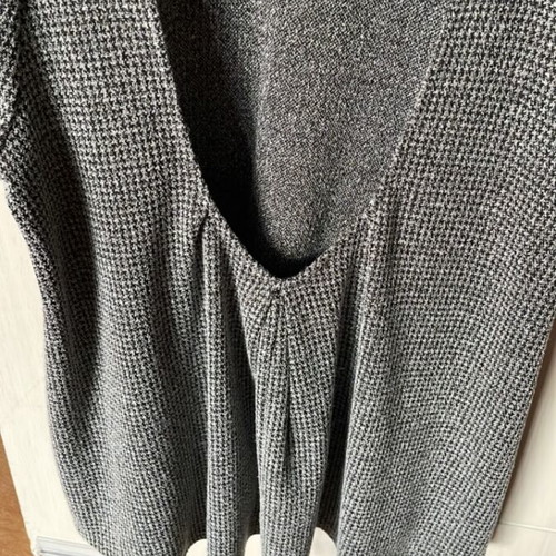 Devotion top with open back, small, like new, black and grey