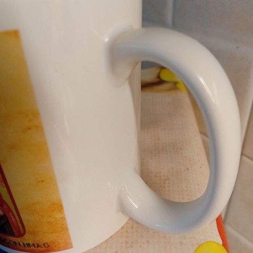 Cup new with images, height 9cm