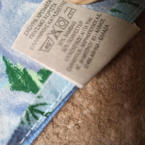 Single bed sheets like new, set of 2, blue shades with flowers