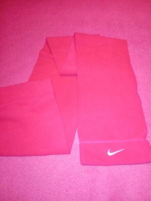Nike scarf like new