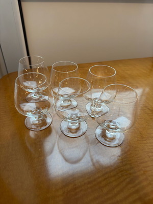 Set of 6 brandy glasses like new, classic elegant design