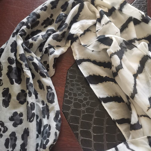 Matt scarf white, black, grey colors 175x80cm like new