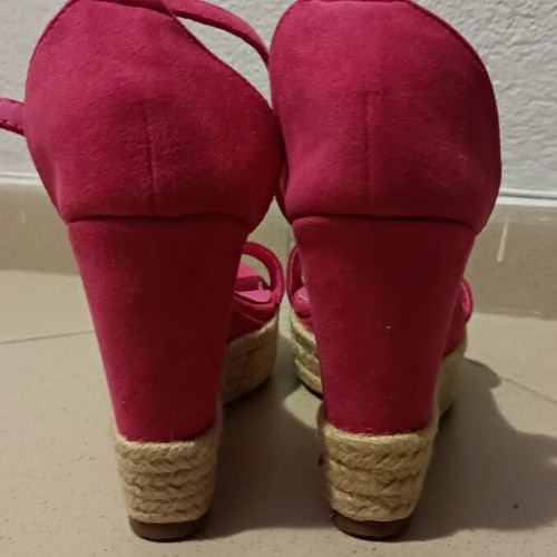Pink platform wedge sandals, size 38