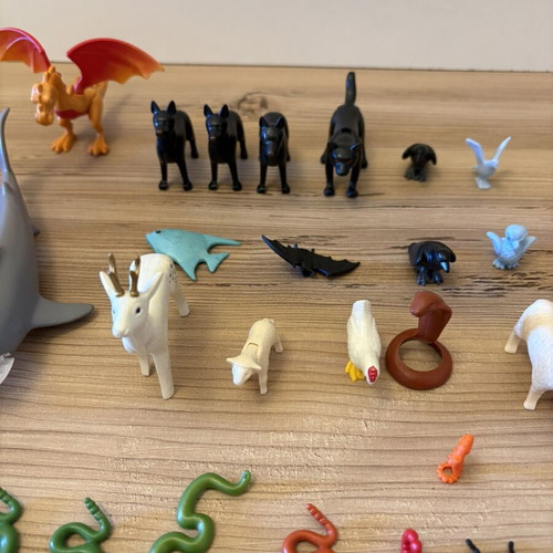 Playmobil animal figures pack of 25 used